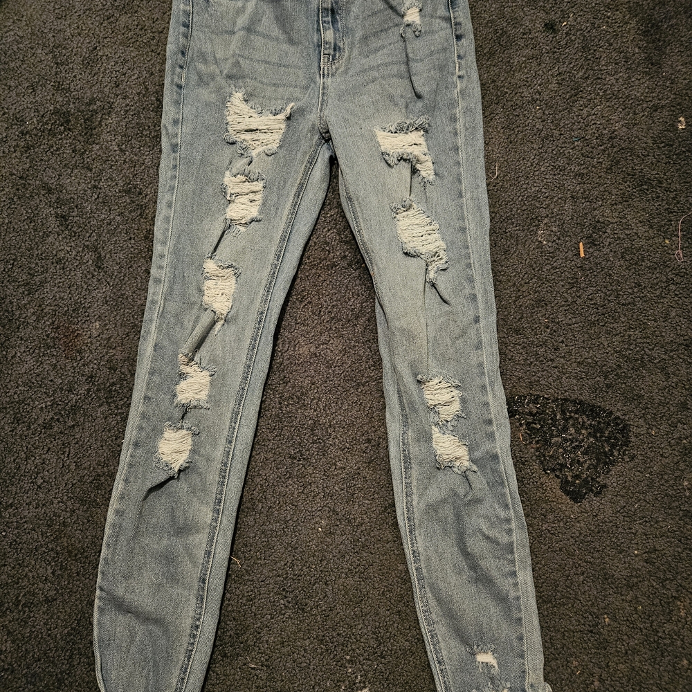 Tinseltown Distressed Light Blue Women's Jeans size 9